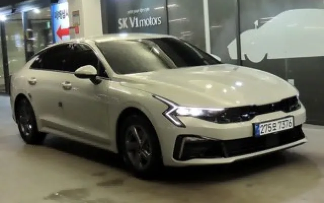 그랜드스타렉스 중고차 더 뉴 K5 3세대 2.0 매물 사진 9 - 2025/12 8,018km